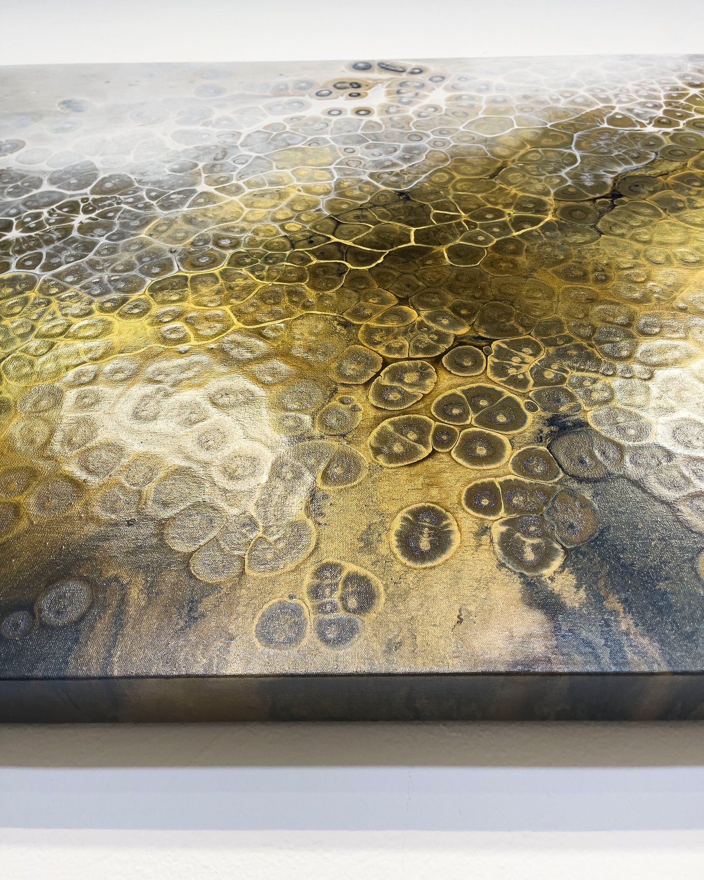 
                  
                    abstract gold fluid painting, abstract art, home decor, wall art 
                  
                